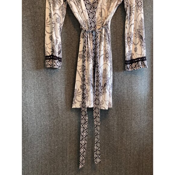 Donatella Studio wrap Robe Belt Black White Floral Paisley Soft Bath Lounge Sle - Picture 2 of 12